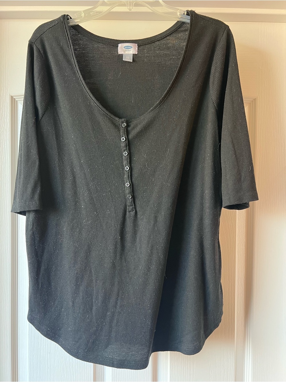 Old Navy Black Ribbed Scoop Neck Henley Top XXL